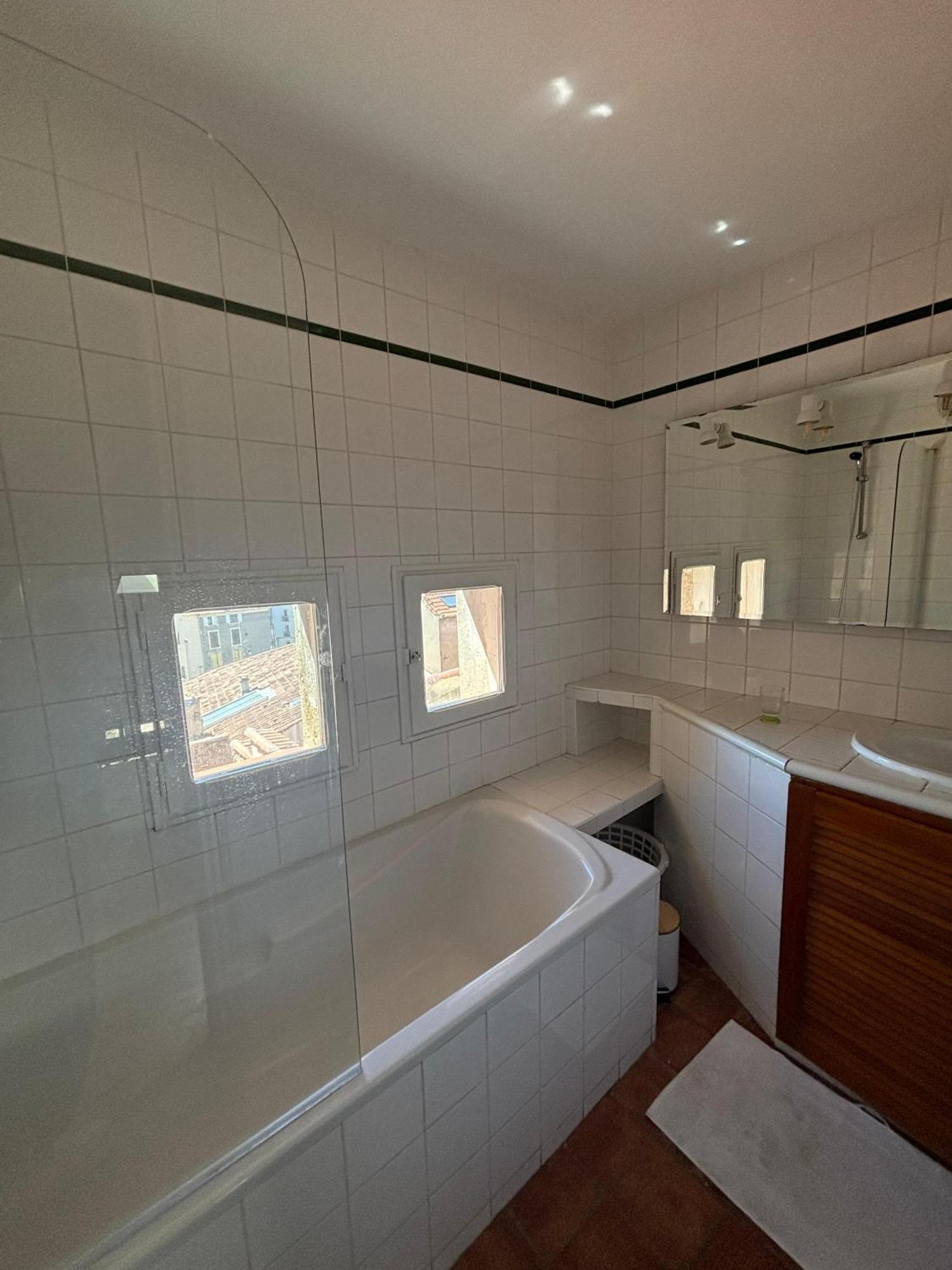 L'Appartement Des Trois Six Béziers Esterno foto
