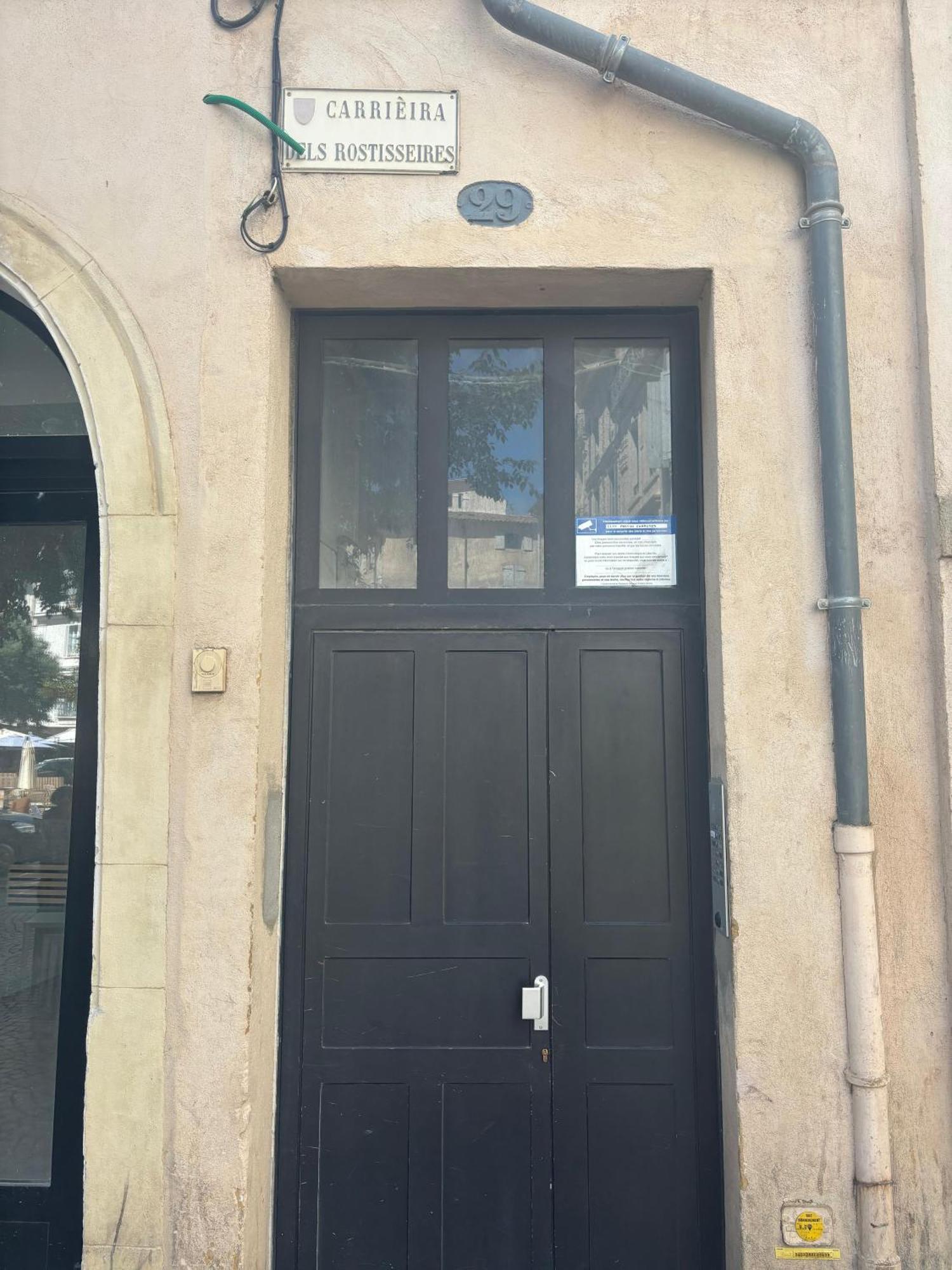 L'Appartement Des Trois Six Béziers Esterno foto